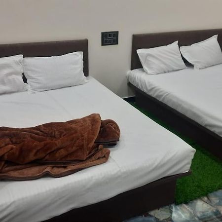 Golden Guest House Уджайн Екстериор снимка