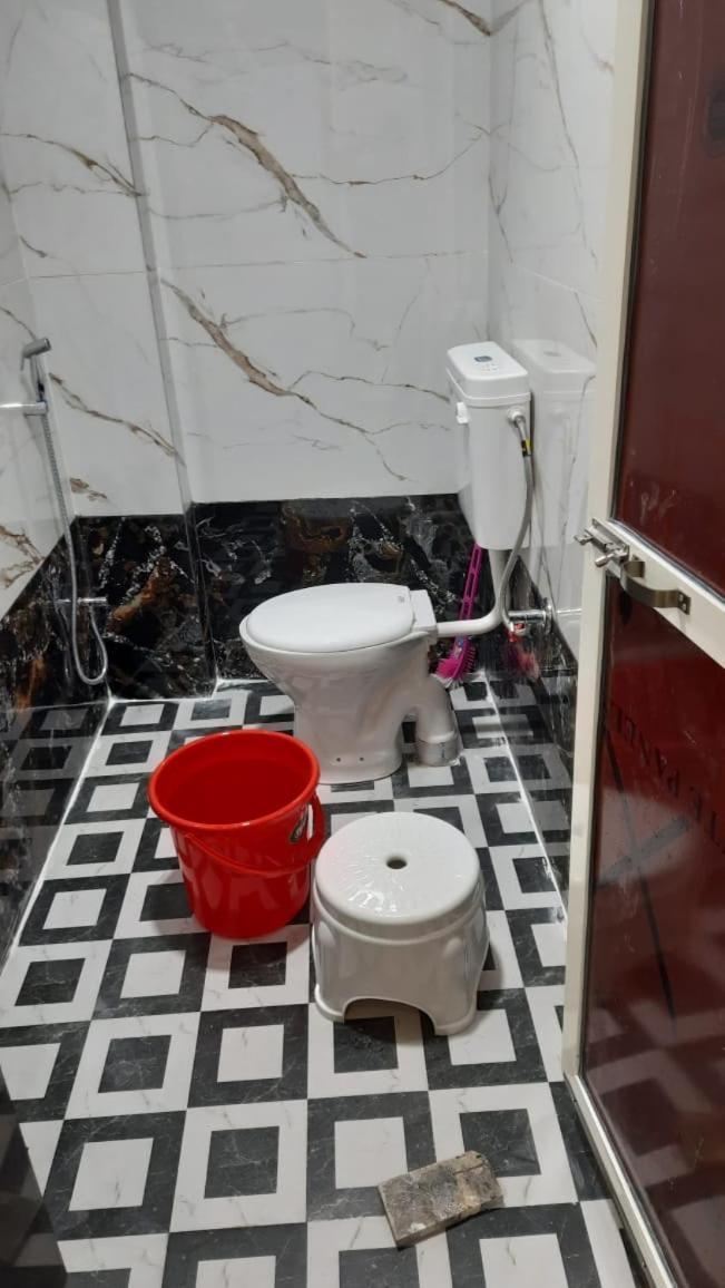 Golden Guest House Уджайн Екстериор снимка